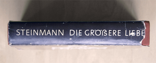 A novel using a Capital Eszett, printed in 1971